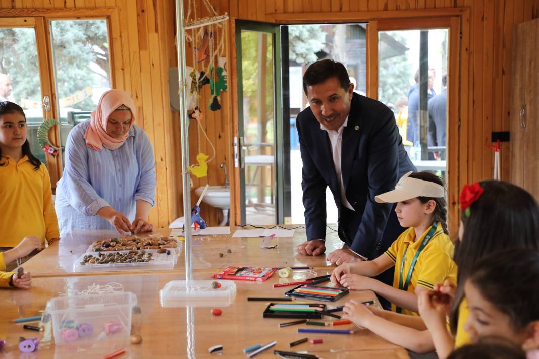 Karatay’da binlerce öğrenci 2 önemli konuda eğitim aldı 12